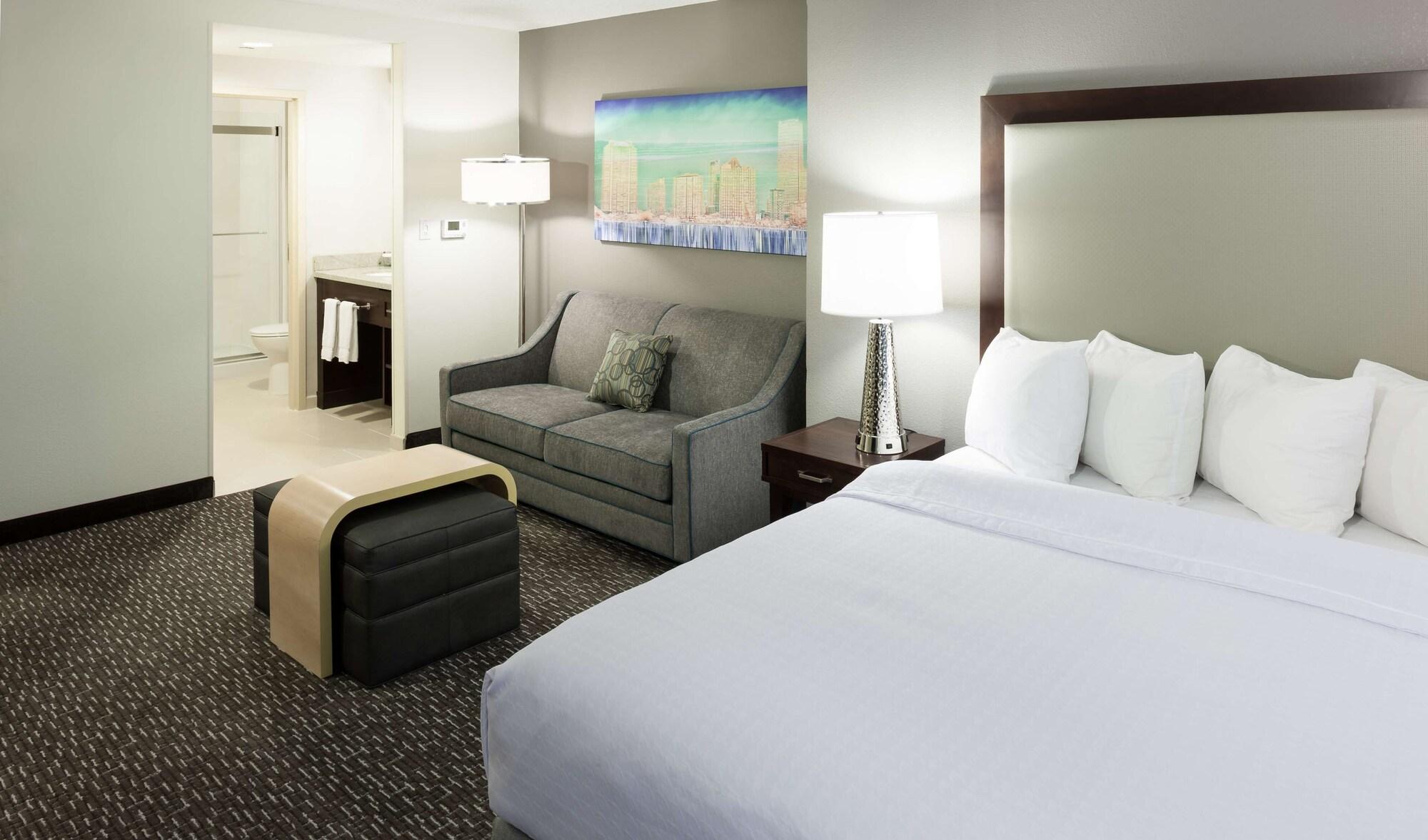 โฮมวูด สวีทส์ ไมอามี่ แอร์พอร์ต บลู ลาโก้ออน โฮเต็ล Hotel ภายนอก รูปภาพ
