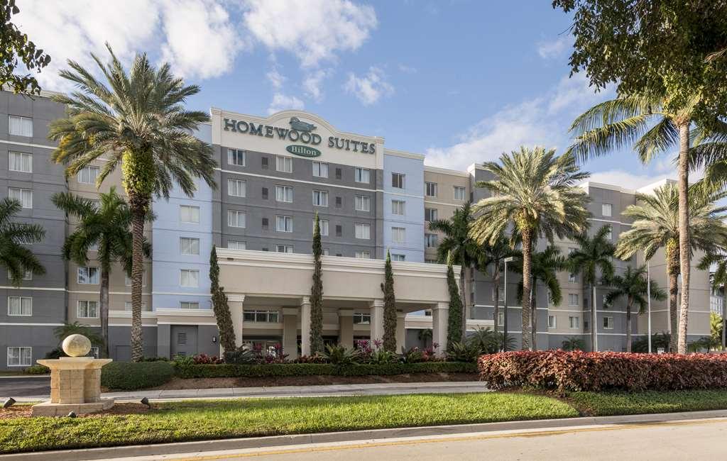 โฮมวูด สวีทส์ ไมอามี่ แอร์พอร์ต บลู ลาโก้ออน โฮเต็ล Hotel ภายนอก รูปภาพ