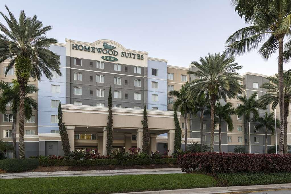 โฮมวูด สวีทส์ ไมอามี่ แอร์พอร์ต บลู ลาโก้ออน โฮเต็ล Hotel ภายนอก รูปภาพ