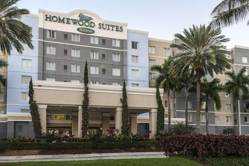 โฮมวูด สวีทส์ ไมอามี่ แอร์พอร์ต บลู ลาโก้ออน โฮเต็ล Hotel ภายนอก รูปภาพ